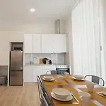 Apartman Vibrant Host - Heroismo's Metro