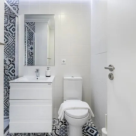 شقة Vibrant Host - Heroismo's Metro *