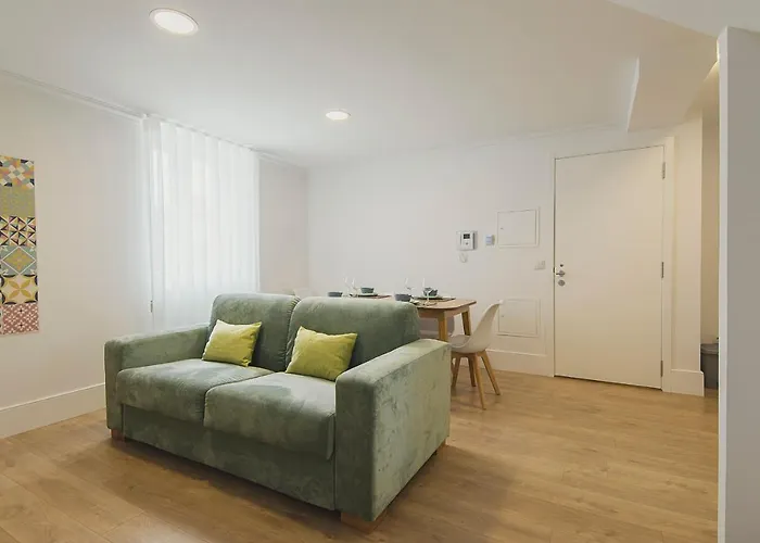 Vibrant Host - Heroismo's Metro Apartament Porto