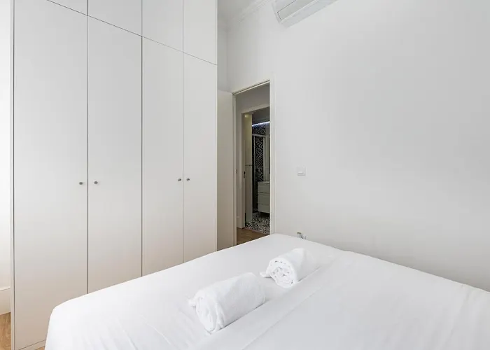 Apartamento Vibrant Host - Heroismo's Metro Porto