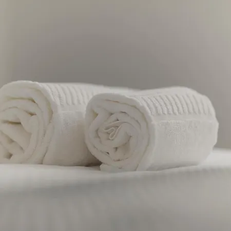 Vibrant Host - Heroismo's Metro Daire Porto