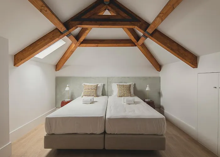 Vibrant Host Solutions - Heroismo's Metro Appartement *